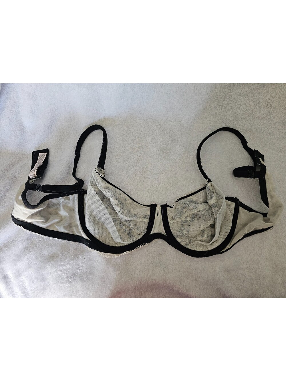 Women's Victoria's Secret Floral Lace Bra Underwire Size 38C Unlined Demi - Picture 10 of 16